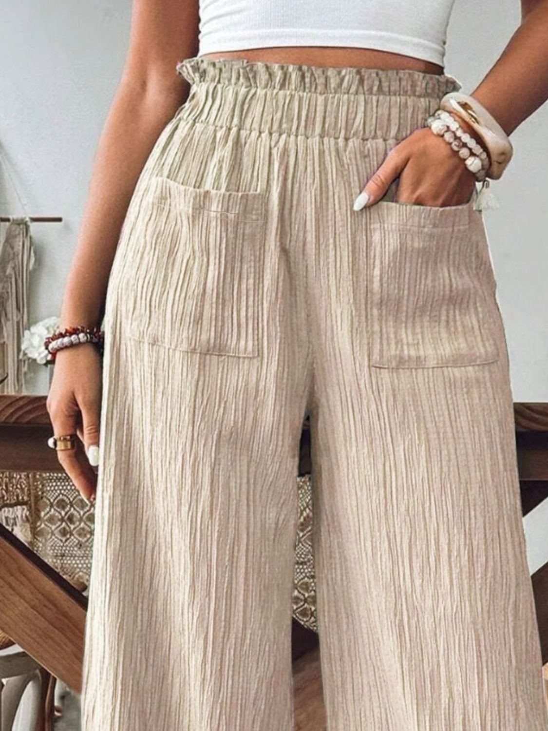 Frill wide leg pants with pockets, opaque.
