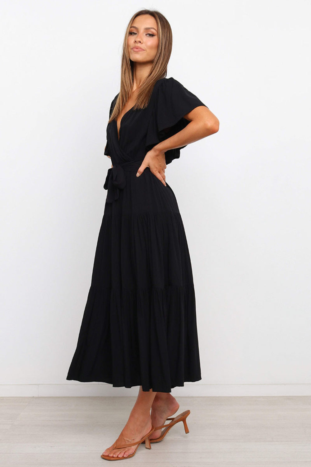 Front Tie Short Sleeve Tiered Midi Dress.