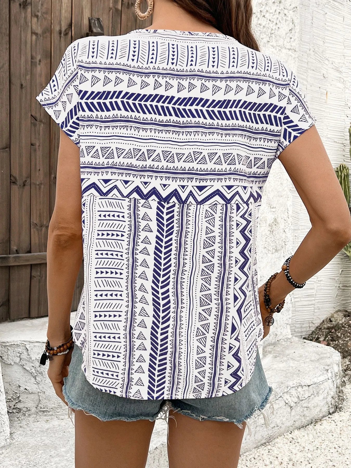 Geometric Print Short Sleeve Blouse.