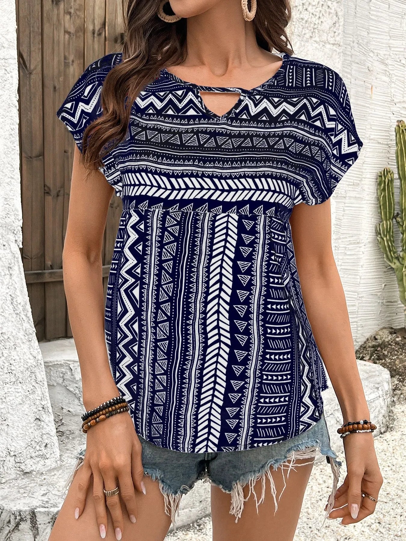 Geometric Print Short Sleeve Blouse.