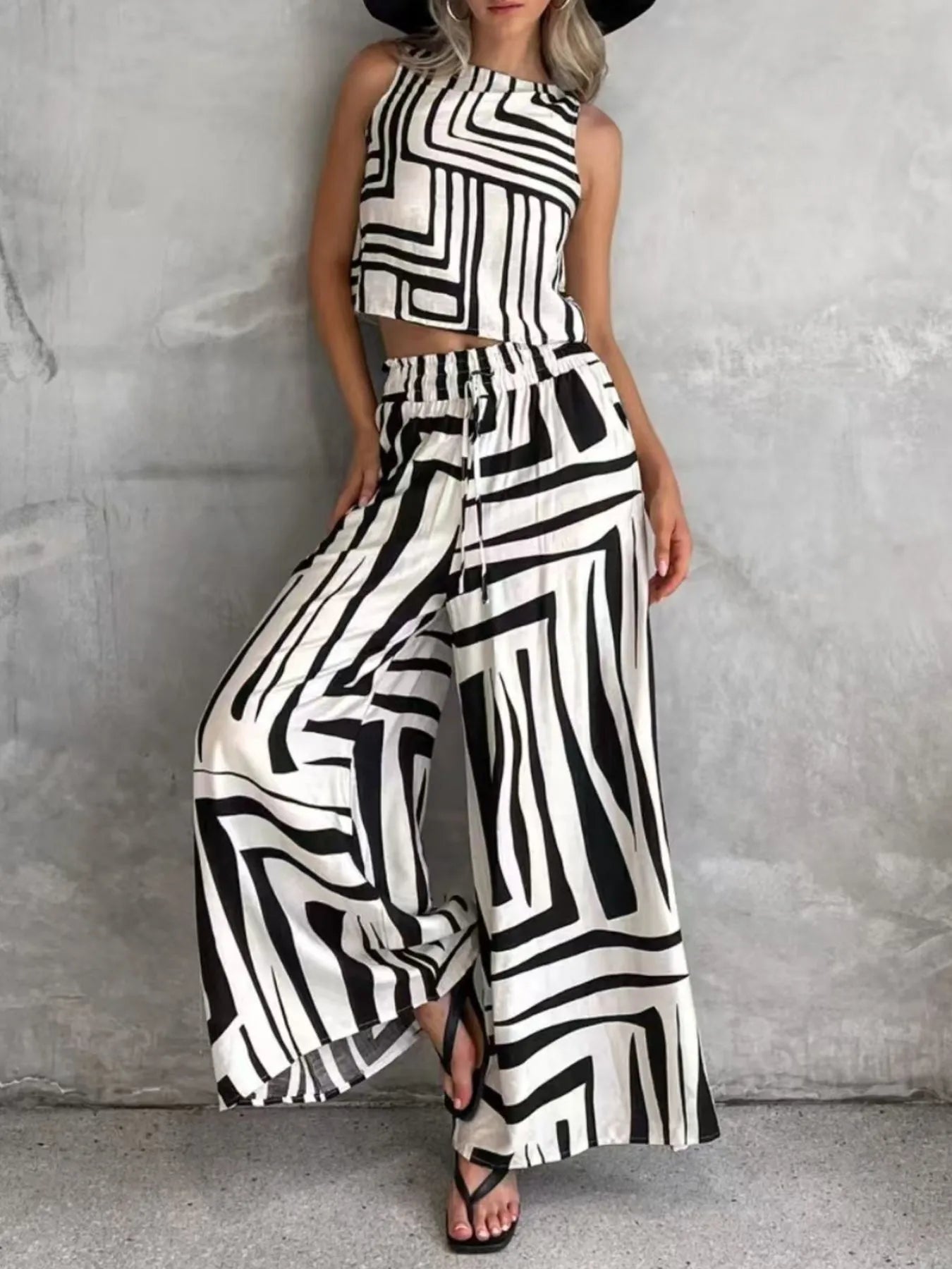 Geometric Print Sleeveless Top and Wide Leg Pants Set.