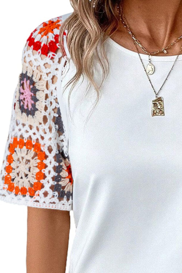 Geometric round neck short sleeve blouse.