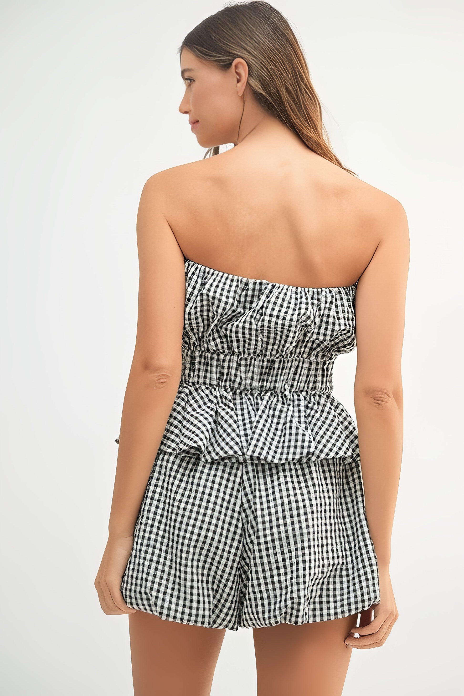Women's gingham tube top and shorts set with pockets