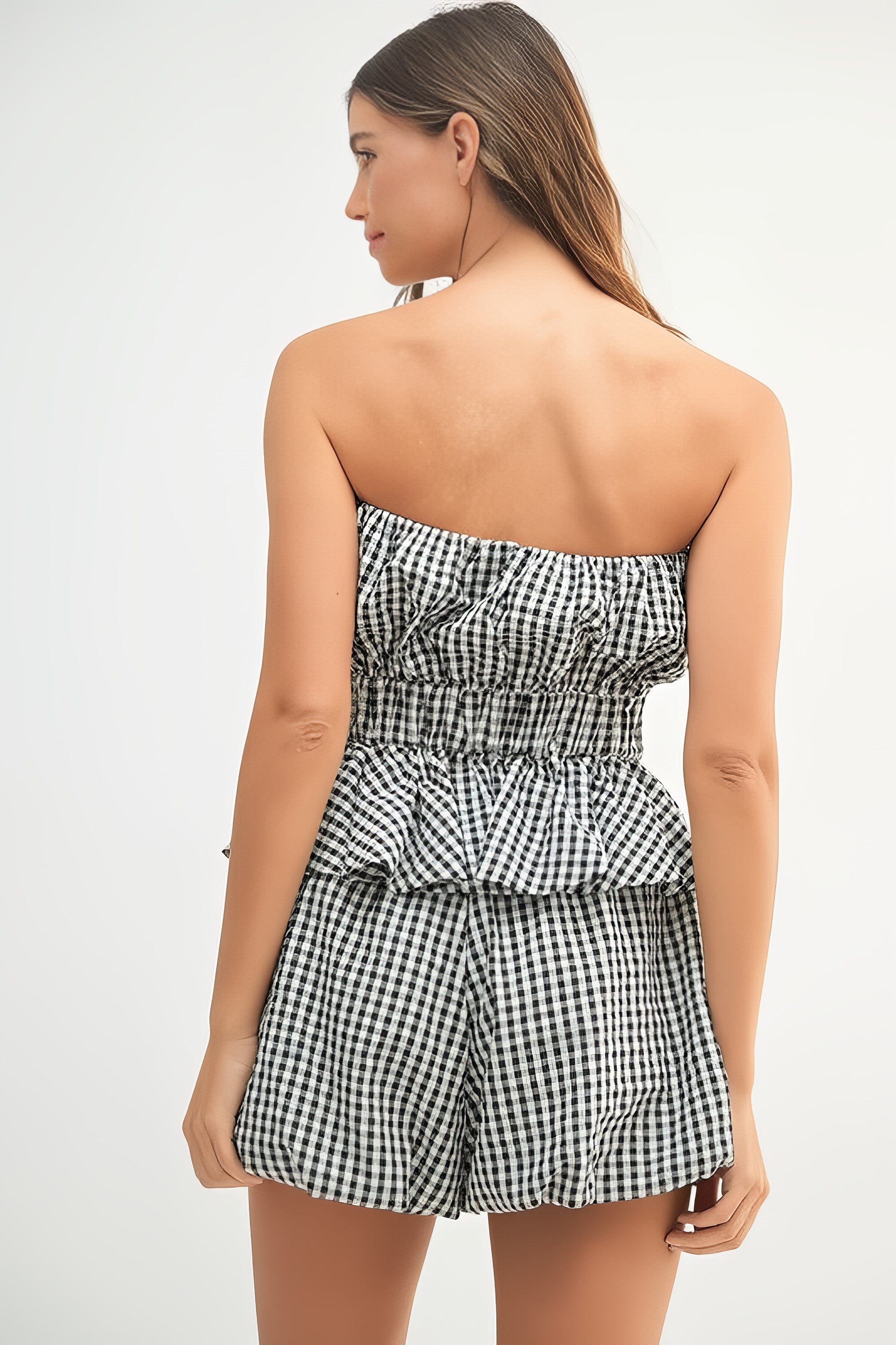 Women's gingham tube top and shorts set with pockets
