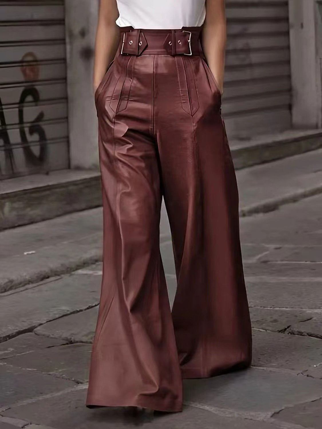 Half elastic waist wide leg pants, opaque.