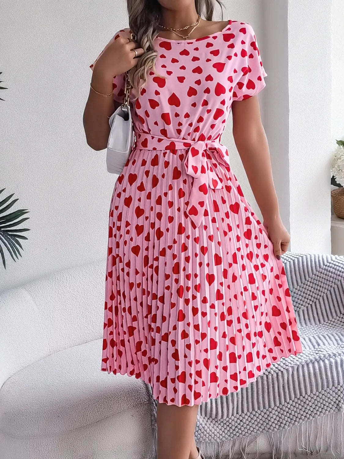 Heart Print Short Sleeve Tie Waist Dress.
