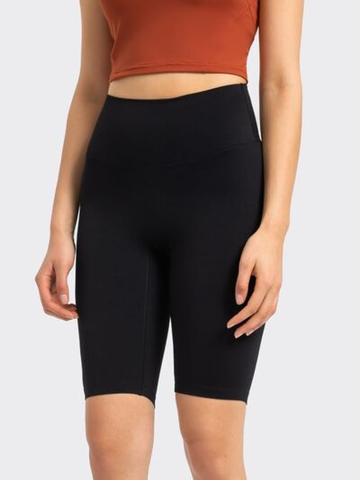 High rise wide waistband active shorts.
