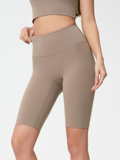 High rise wide waistband active shorts.