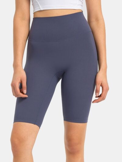 High rise wide waistband active shorts.