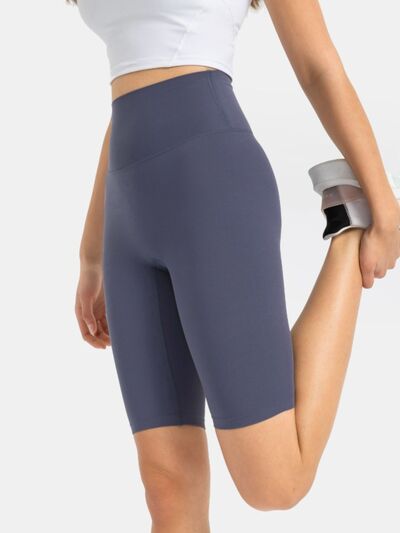 High rise wide waistband active shorts.