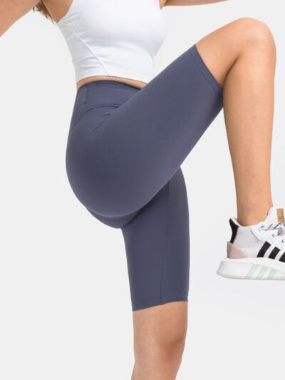 High rise wide waistband active shorts.