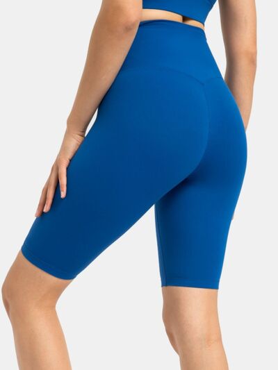 High rise wide waistband active shorts.