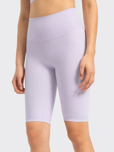 High rise wide waistband active shorts.