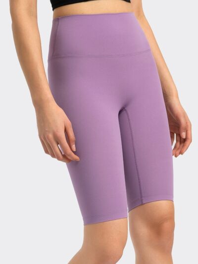 High rise wide waistband active shorts.