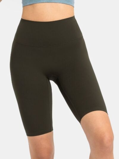 High rise wide waistband active shorts.