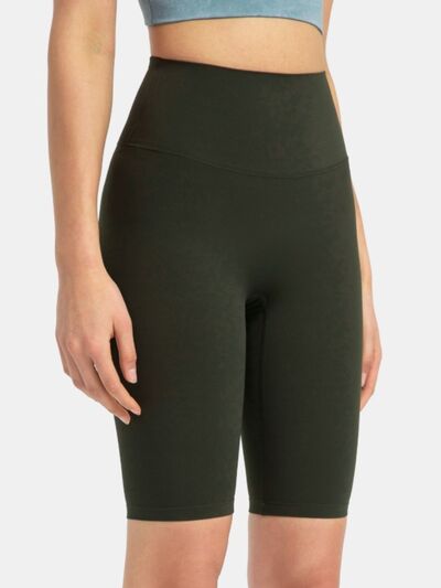 High rise wide waistband active shorts.
