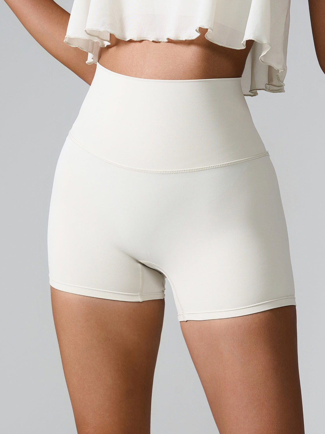 High waist active shorts with pockets.