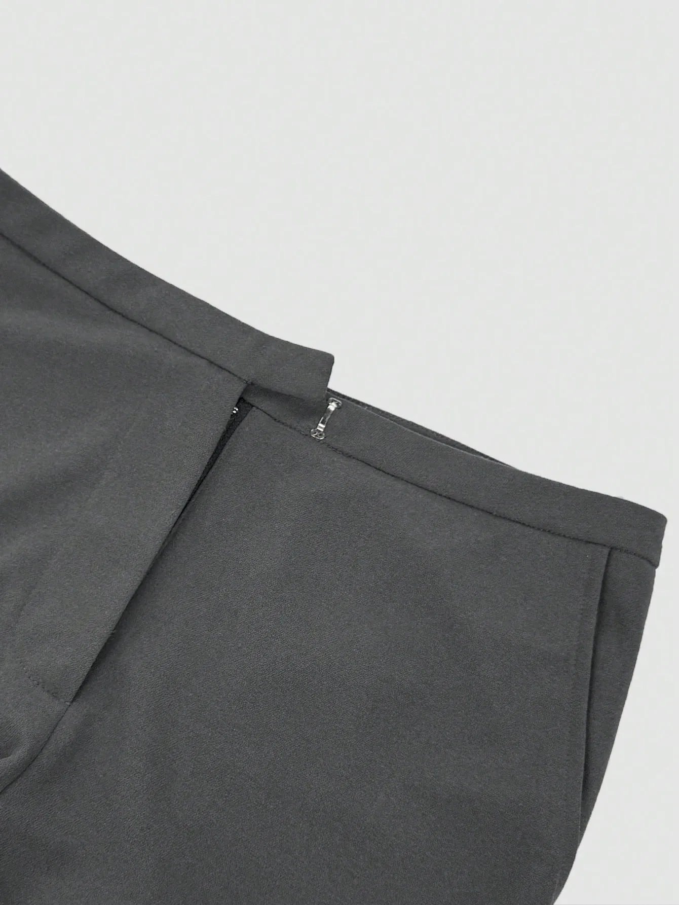 High waist flare leg trousers with buttons and pockets.