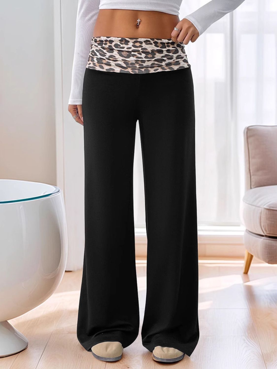 High waist leopard pants, opaque.