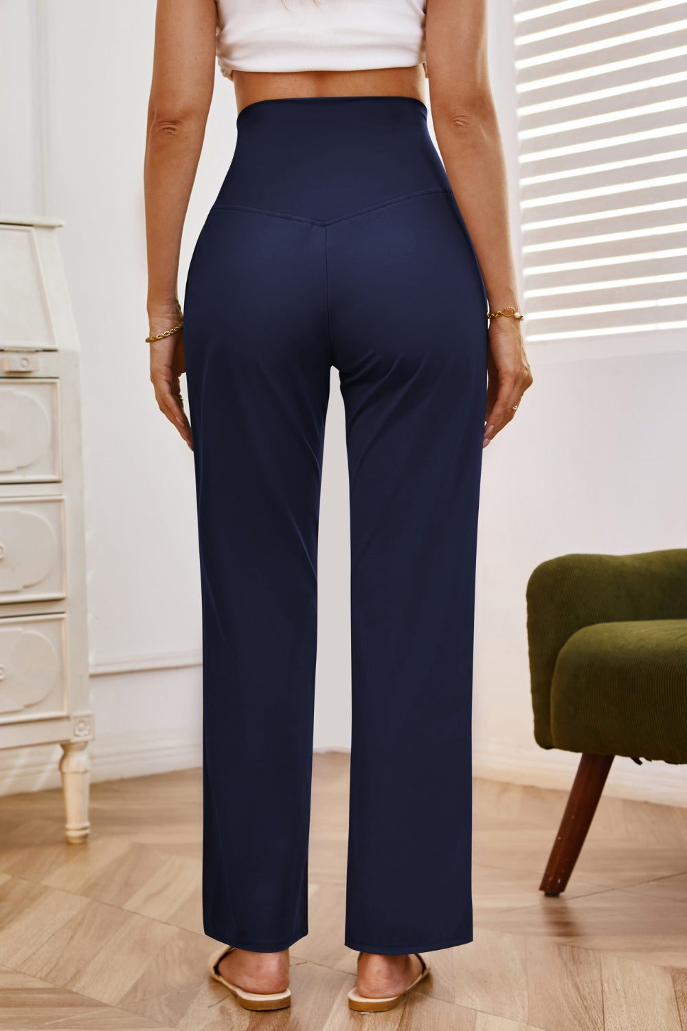 High waist wide leg pants with pockets, opaque.