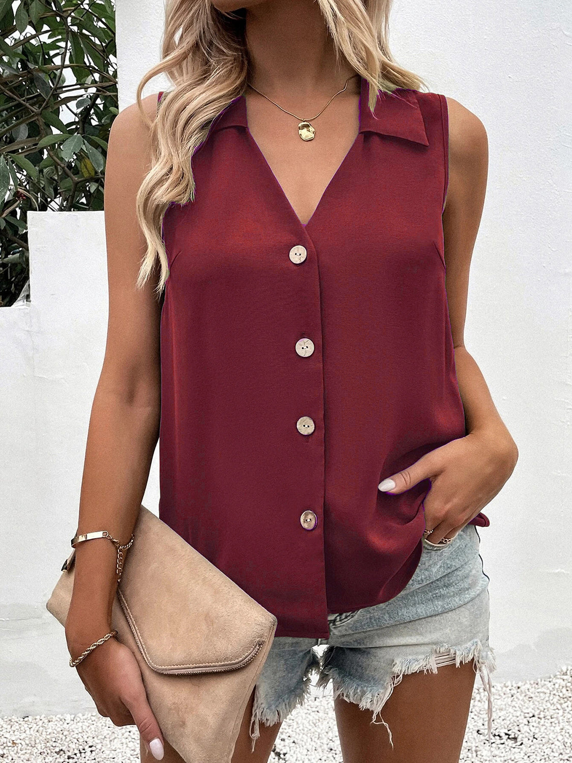Full size Johnny collar button up tank top.