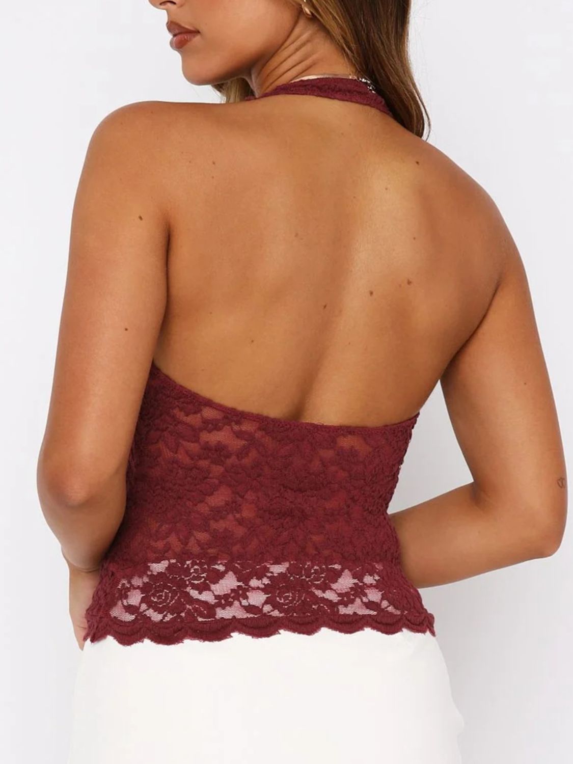 Lace backless halter neck cami.