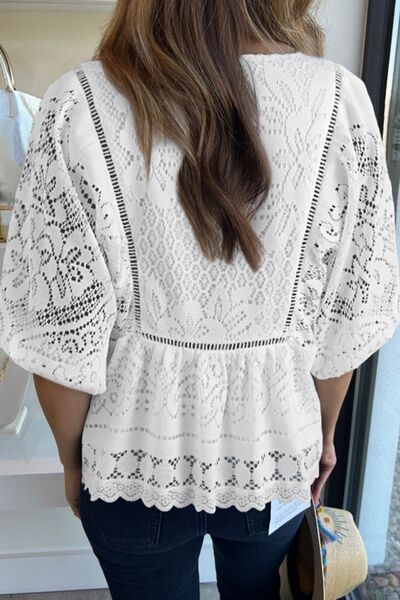 Lace crochet hollowed scallop hem V-neck blouse.