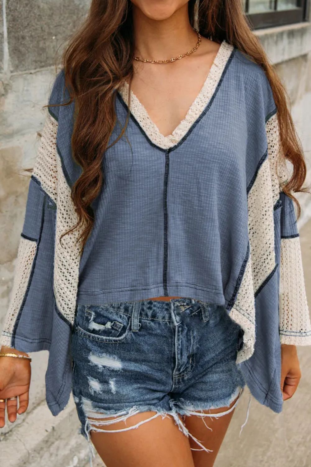Lace detail contrast V-neck long sleeve blouse.