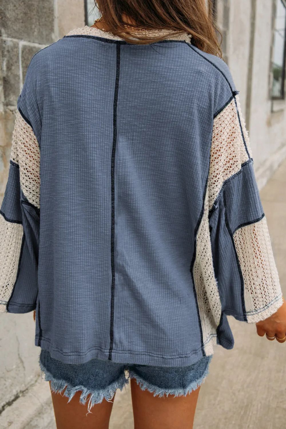 Lace detail contrast V-neck long sleeve blouse.
