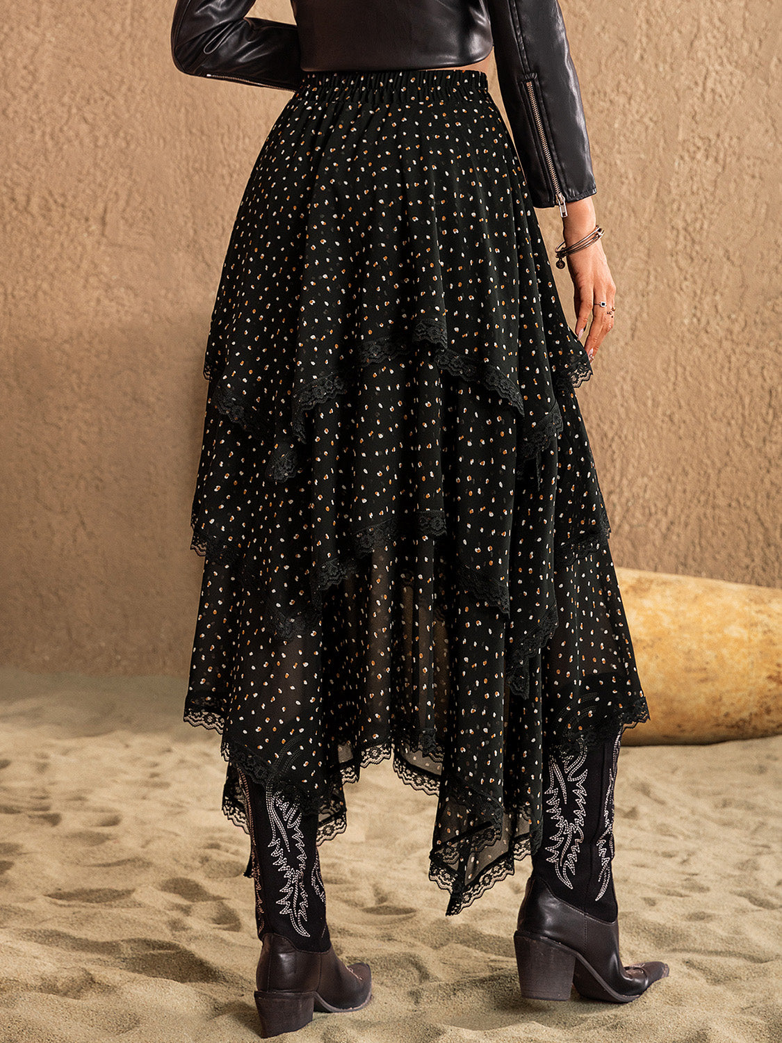 Lace Detail Layered Midi Skirt.