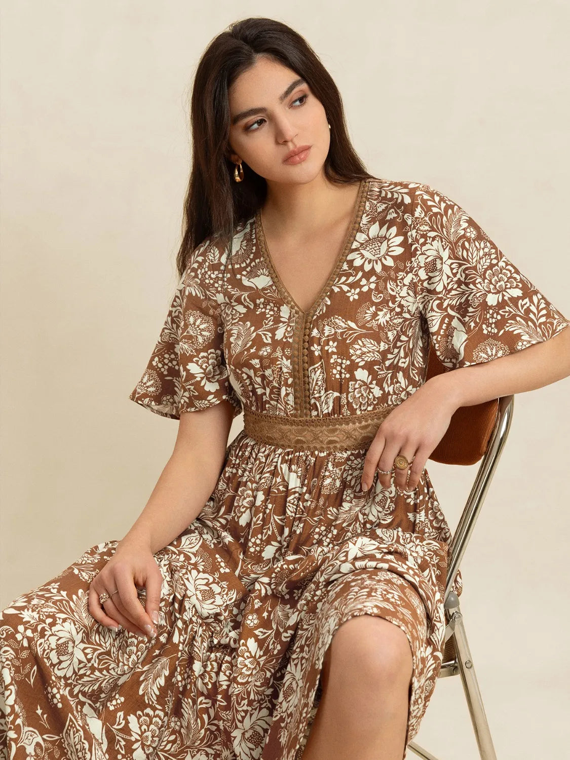 Lace Detail Printed Short Sleeve Midi Dress.