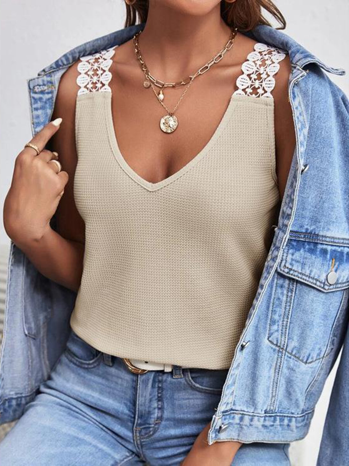 Full size lace detail V-neck tank top.