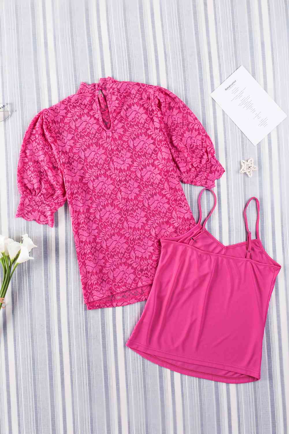 Lace Scalloped Short Puff Sleeve Top.