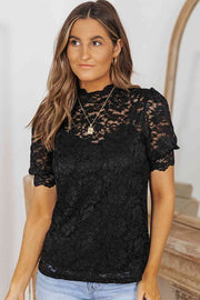Lace Scalloped Short Puff Sleeve Top.