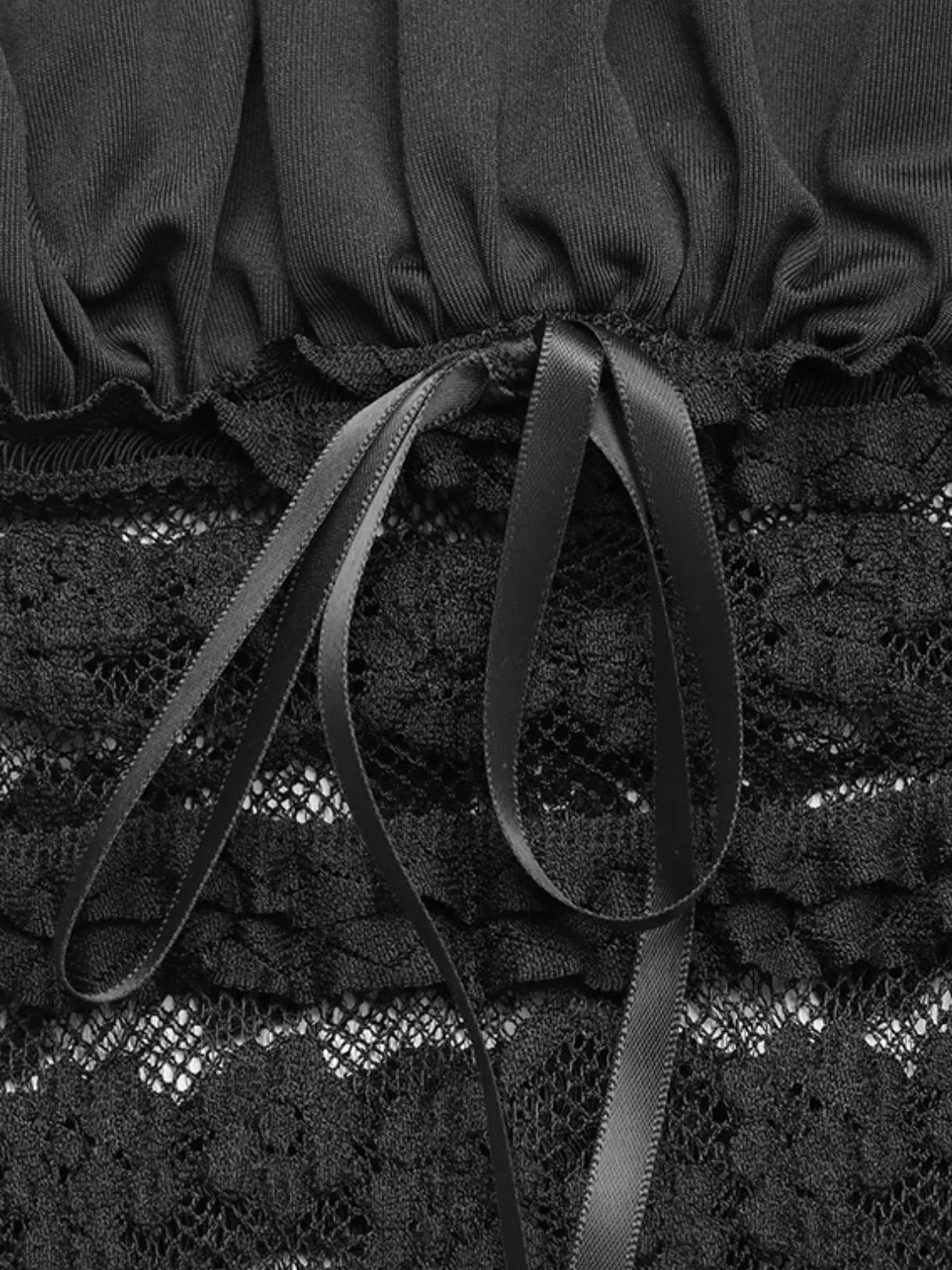 Lace square neck cami with bow.