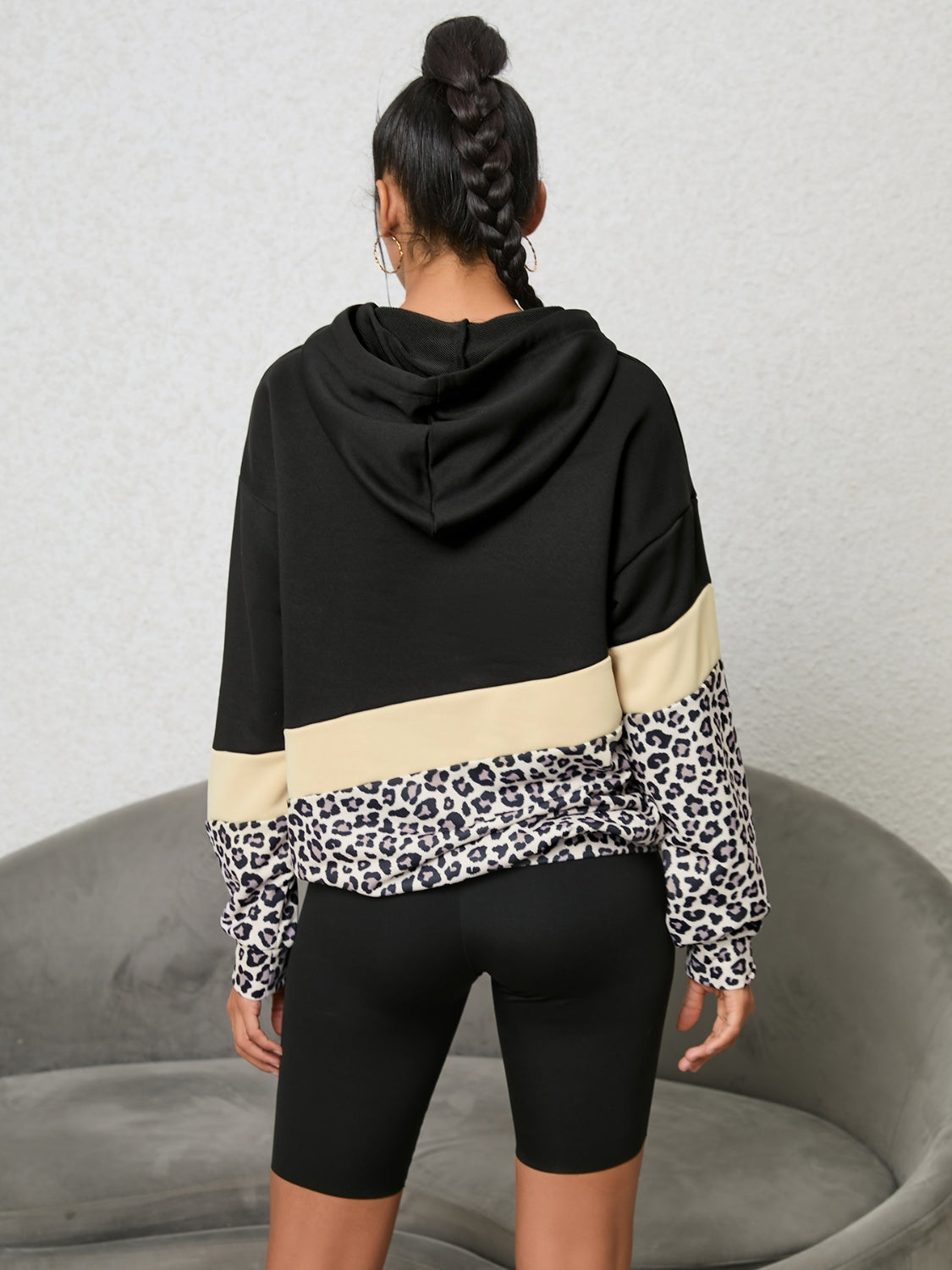 Leopard print and color block drawstring hoodie.