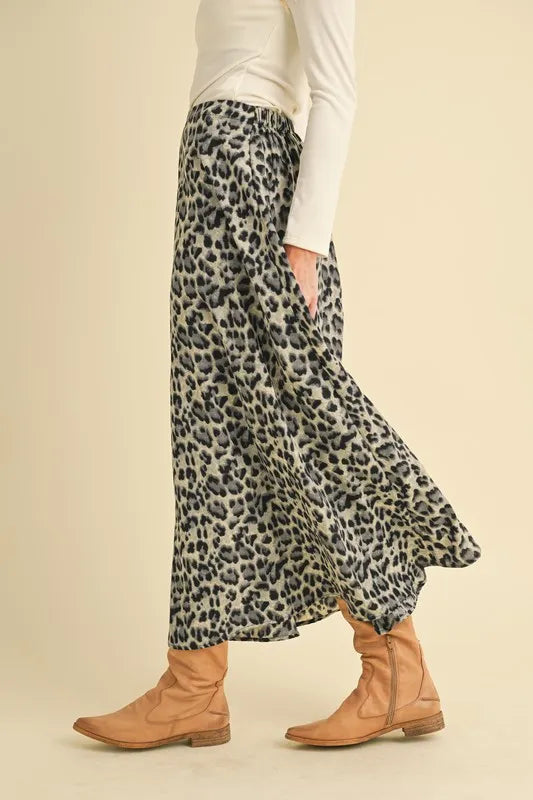 Aemi Co Leopard Midi Skirt.