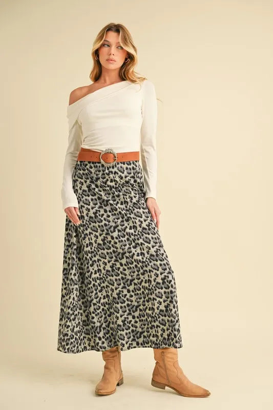 Aemi Co Leopard Midi Skirt.