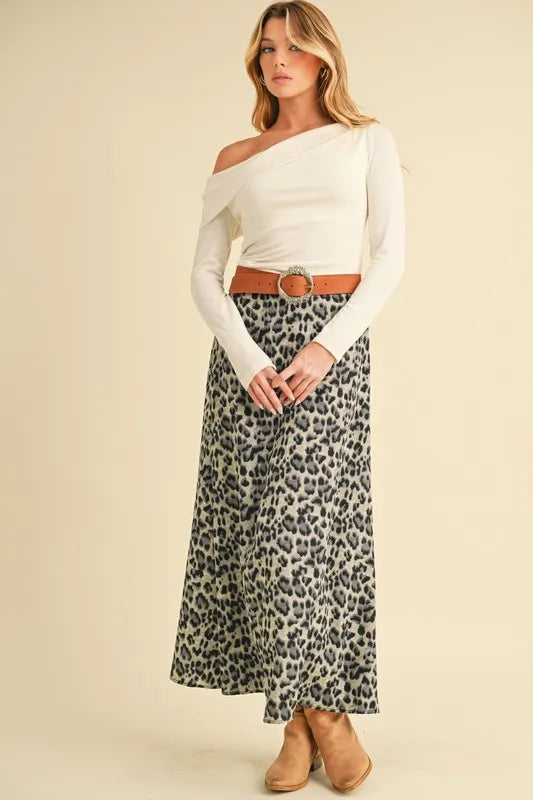 Aemi Co Leopard Midi Skirt.