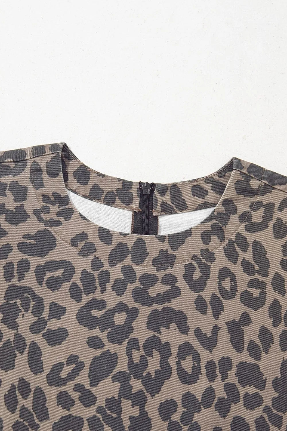 Leopard Round Neck Puff Sleeve Denim Dress.