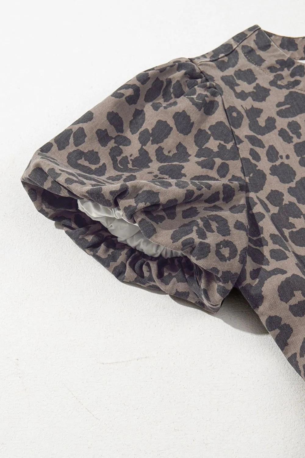 Leopard Round Neck Puff Sleeve Denim Dress.