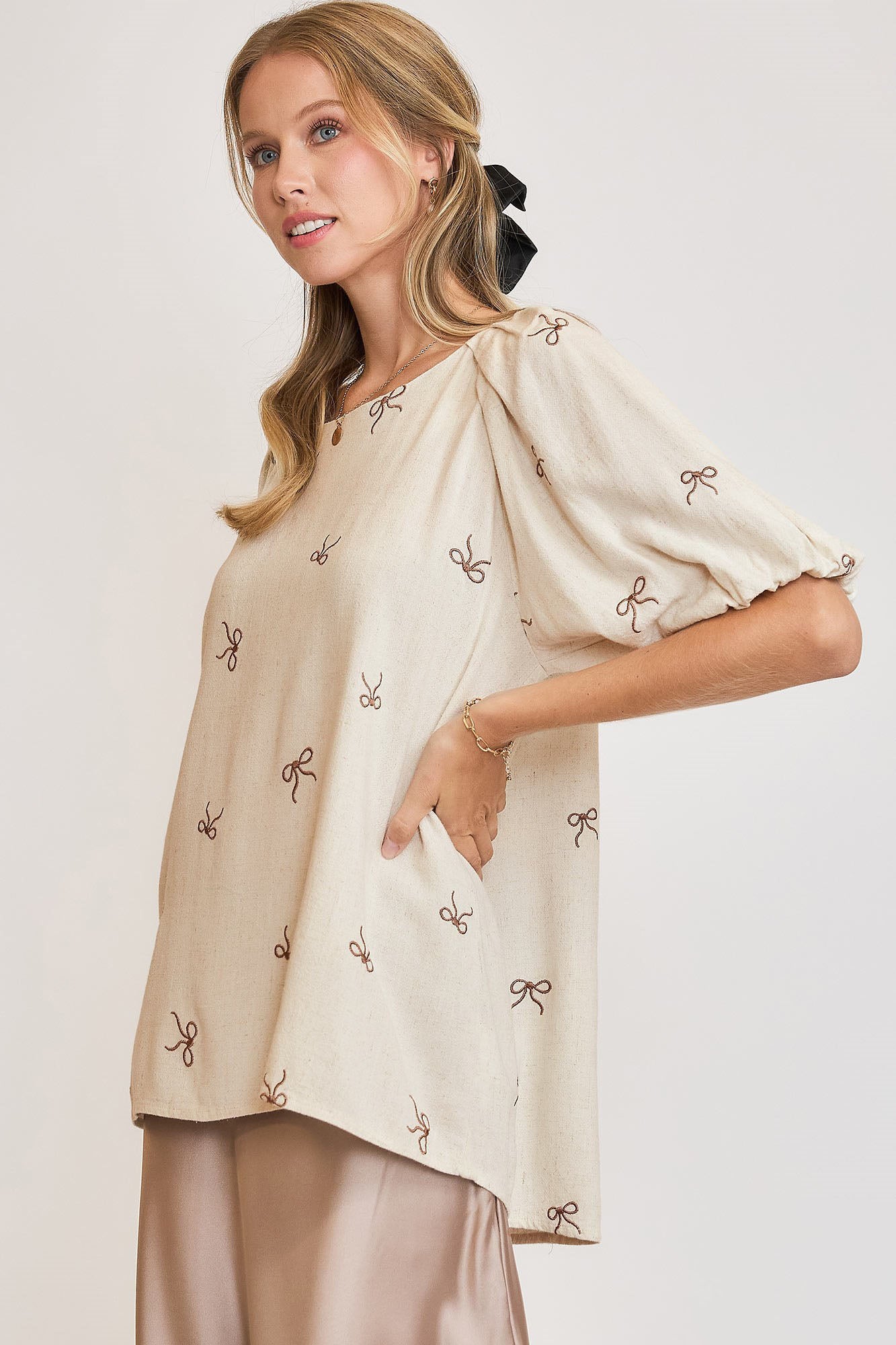 Umgee full size Linen Blend Ribbon Embroidered Top, plus size.
