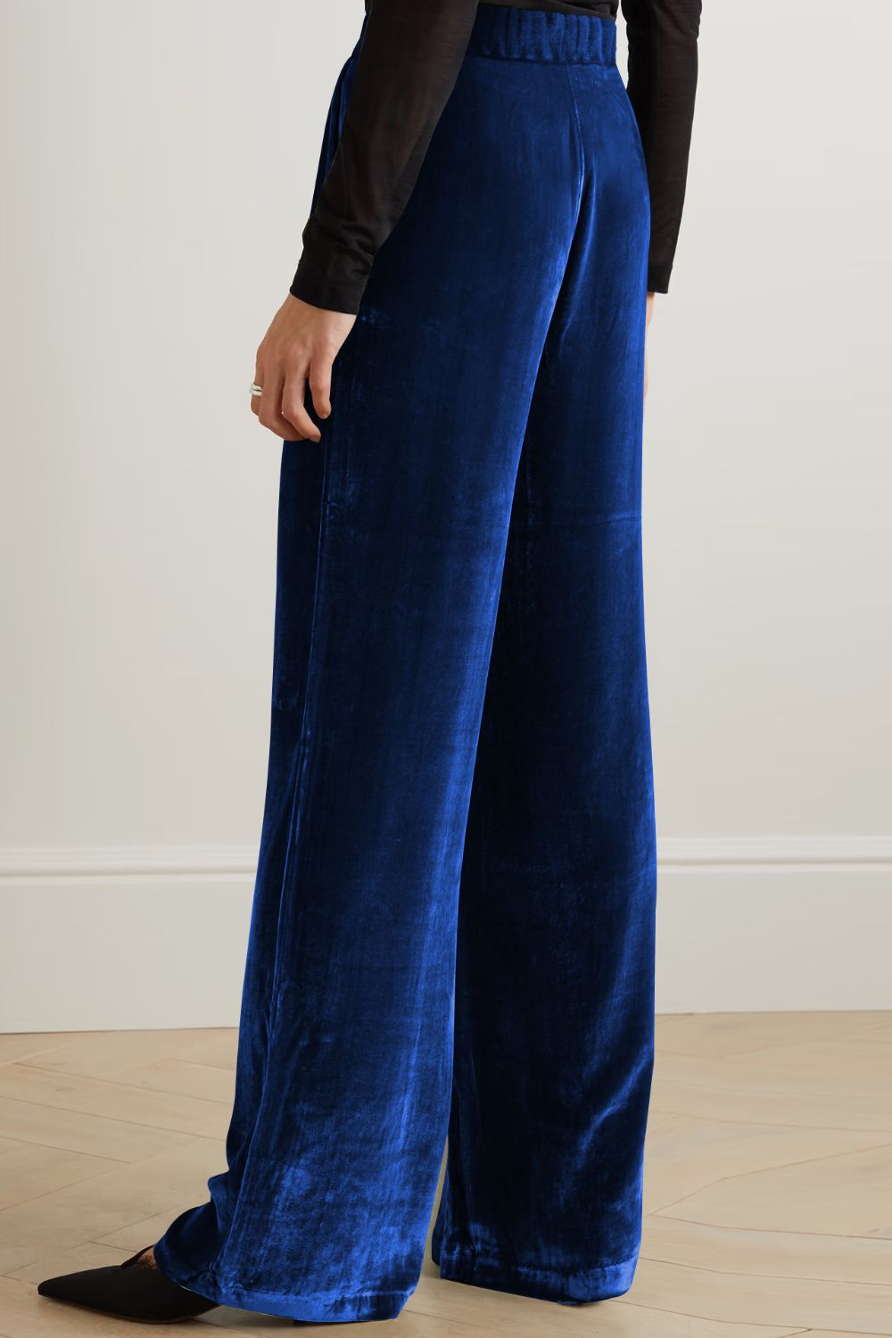 Loose fit high waist long pants with pockets, chic style.