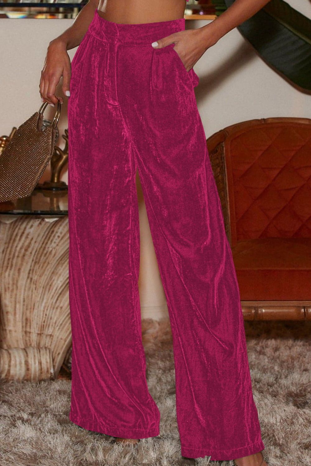 Loose fit high waist long pants with pockets, chic style.