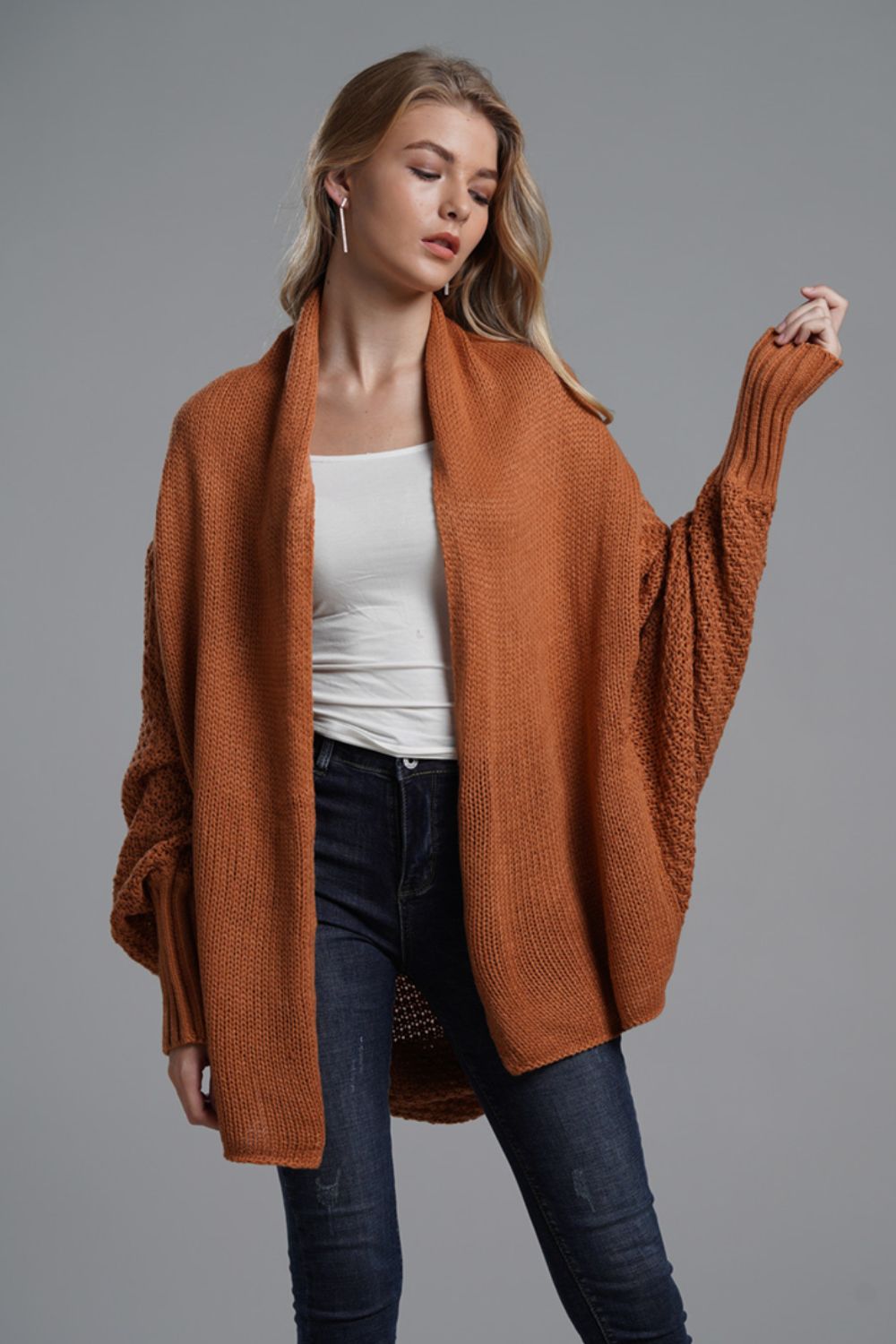 Open front batwing sleeve cardigan.