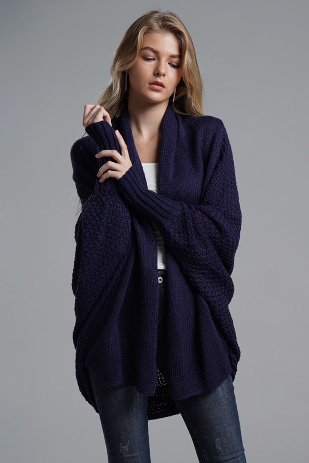 Open front batwing sleeve cardigan.