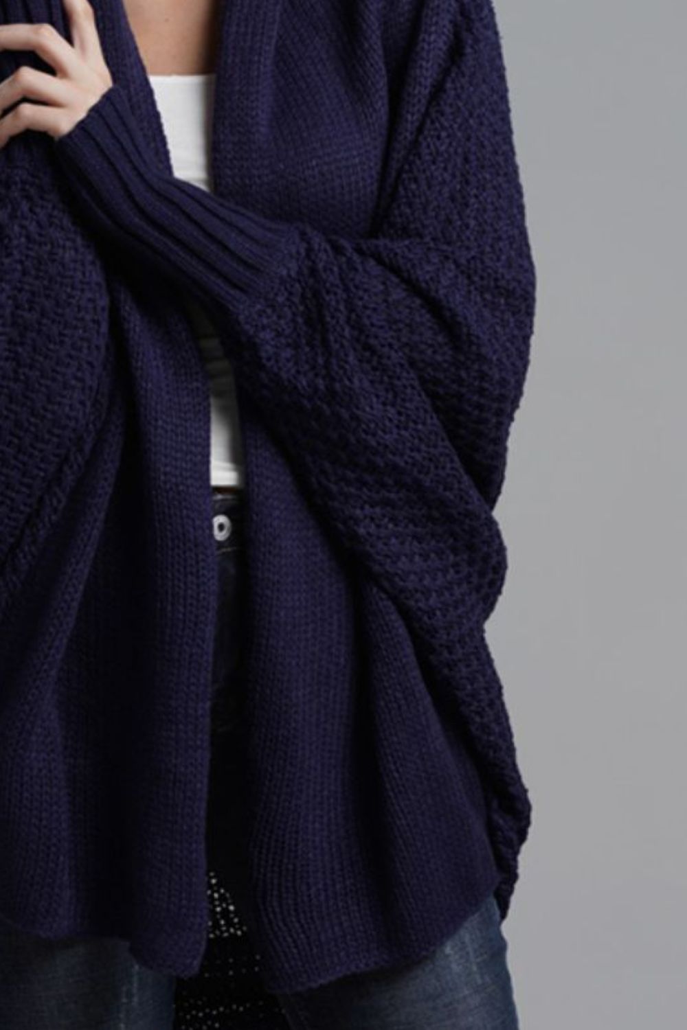 Open front batwing sleeve cardigan.