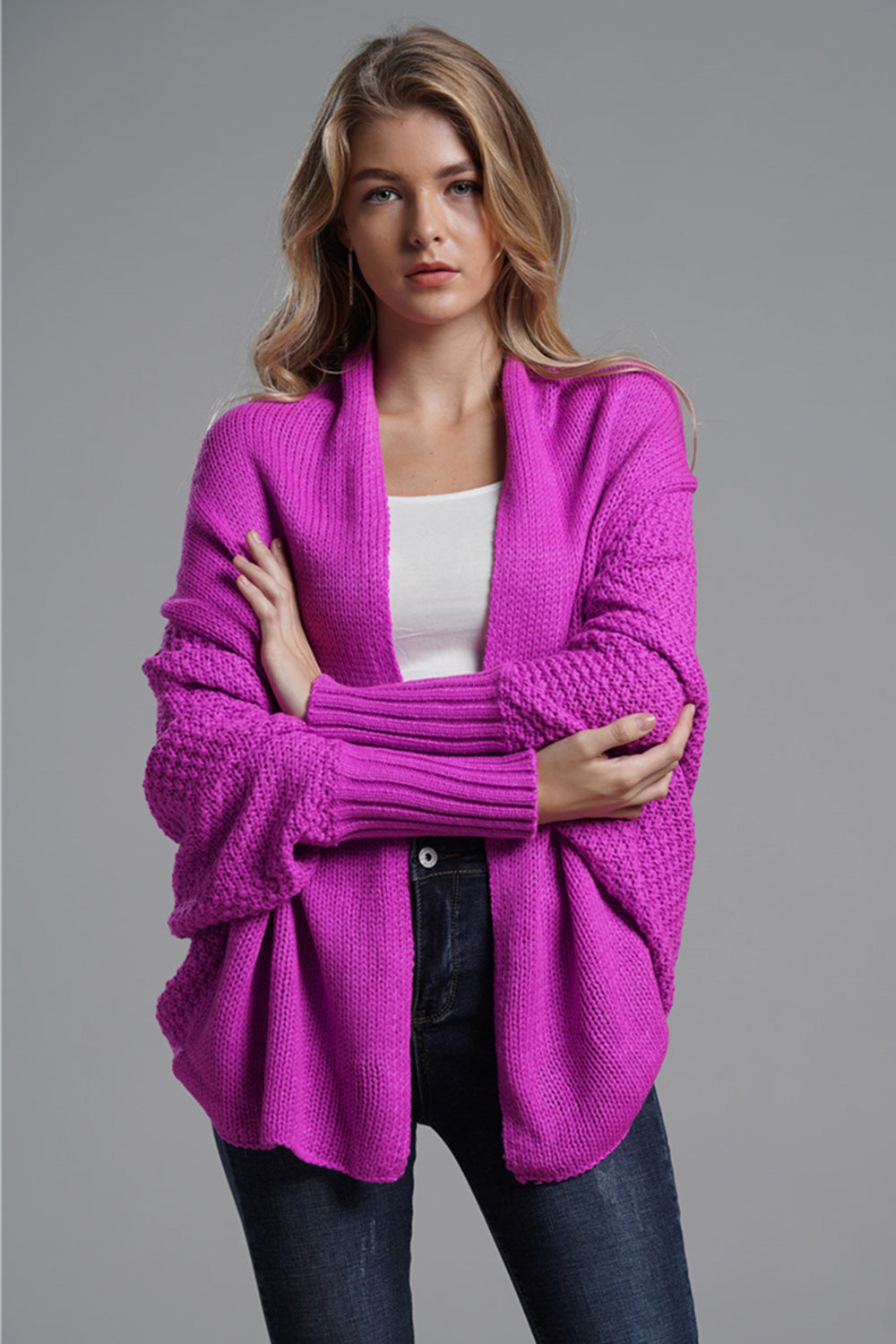 Open front batwing sleeve cardigan.