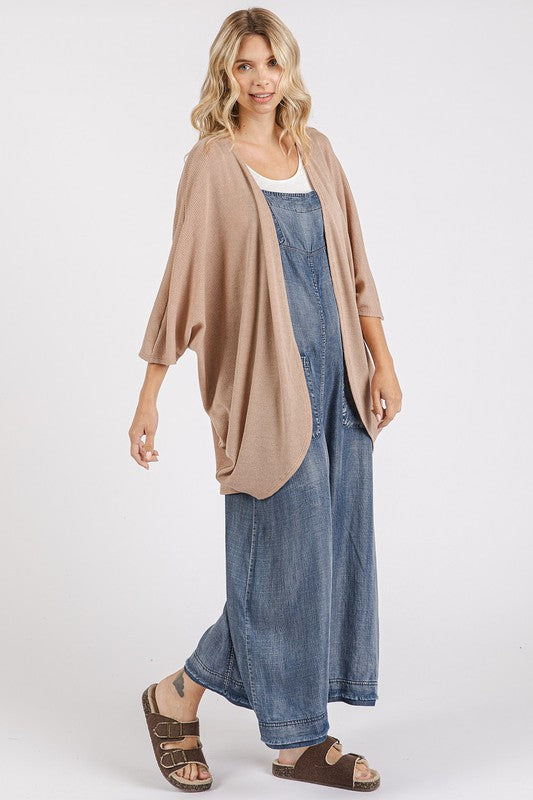Open front batwing sleeve cardigan.