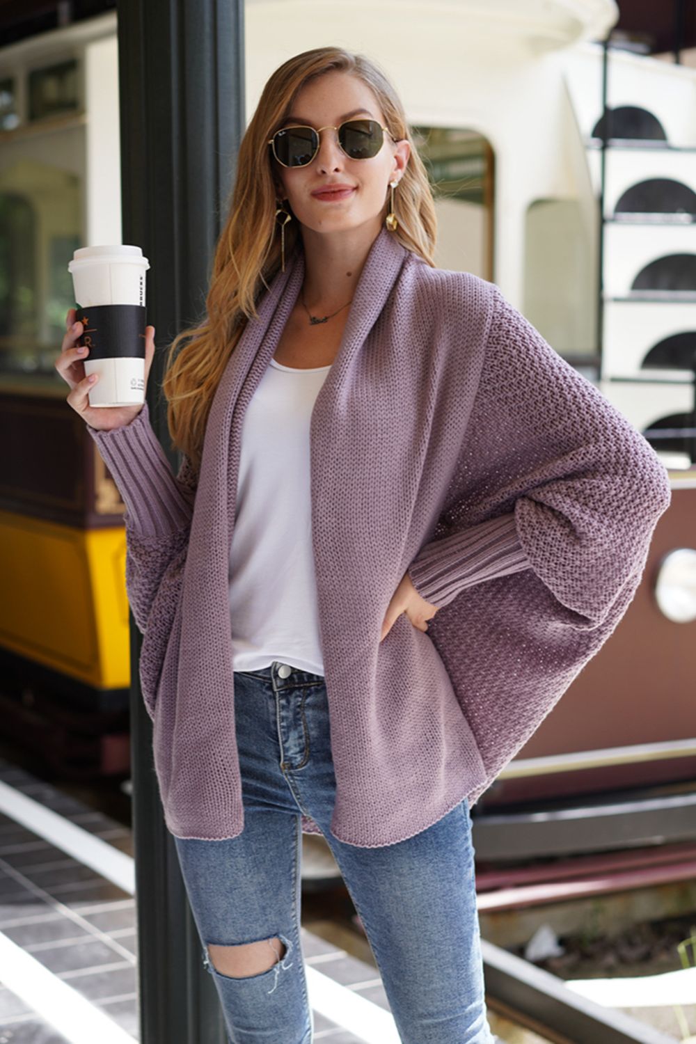 Open front batwing sleeve cardigan.